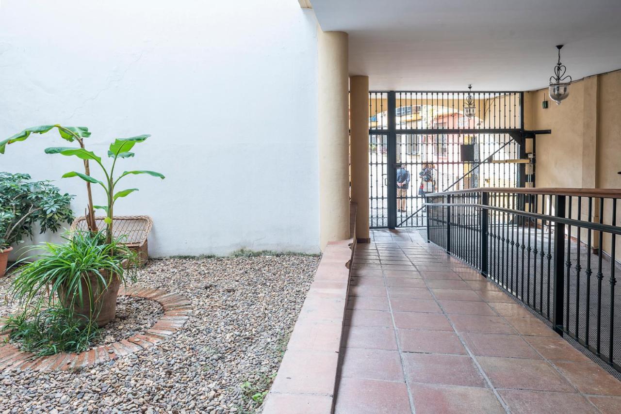 Flipanddo Triana Appartement Sevilla Buitenkant foto